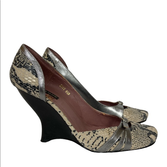 Prague ENVY Leather Snake Print and Metallic Silver D’Orsay Wedge Heels 8.5B - Picture 4 of 12
